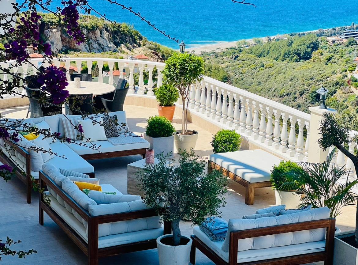 Rooftop terrace with sea view
